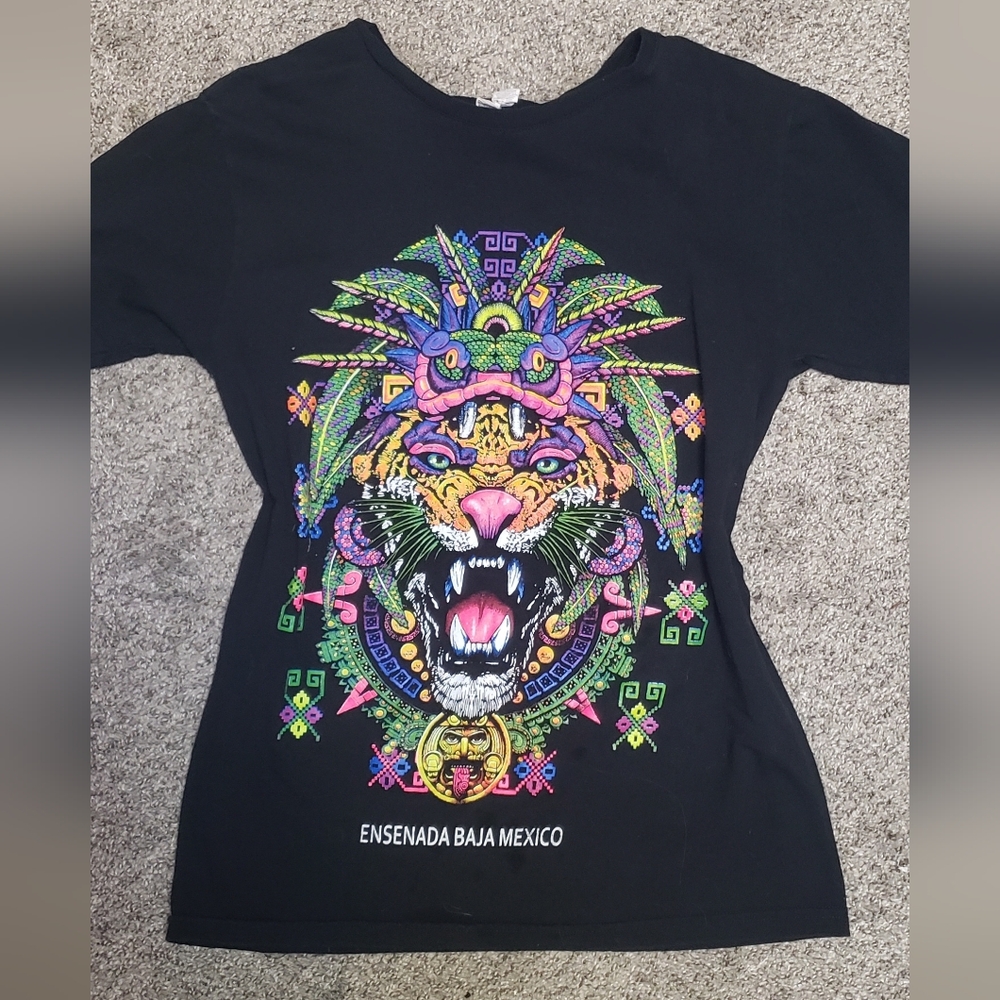 Black Short-Sleeve Tee with Neon Tiger Graphic Mexico